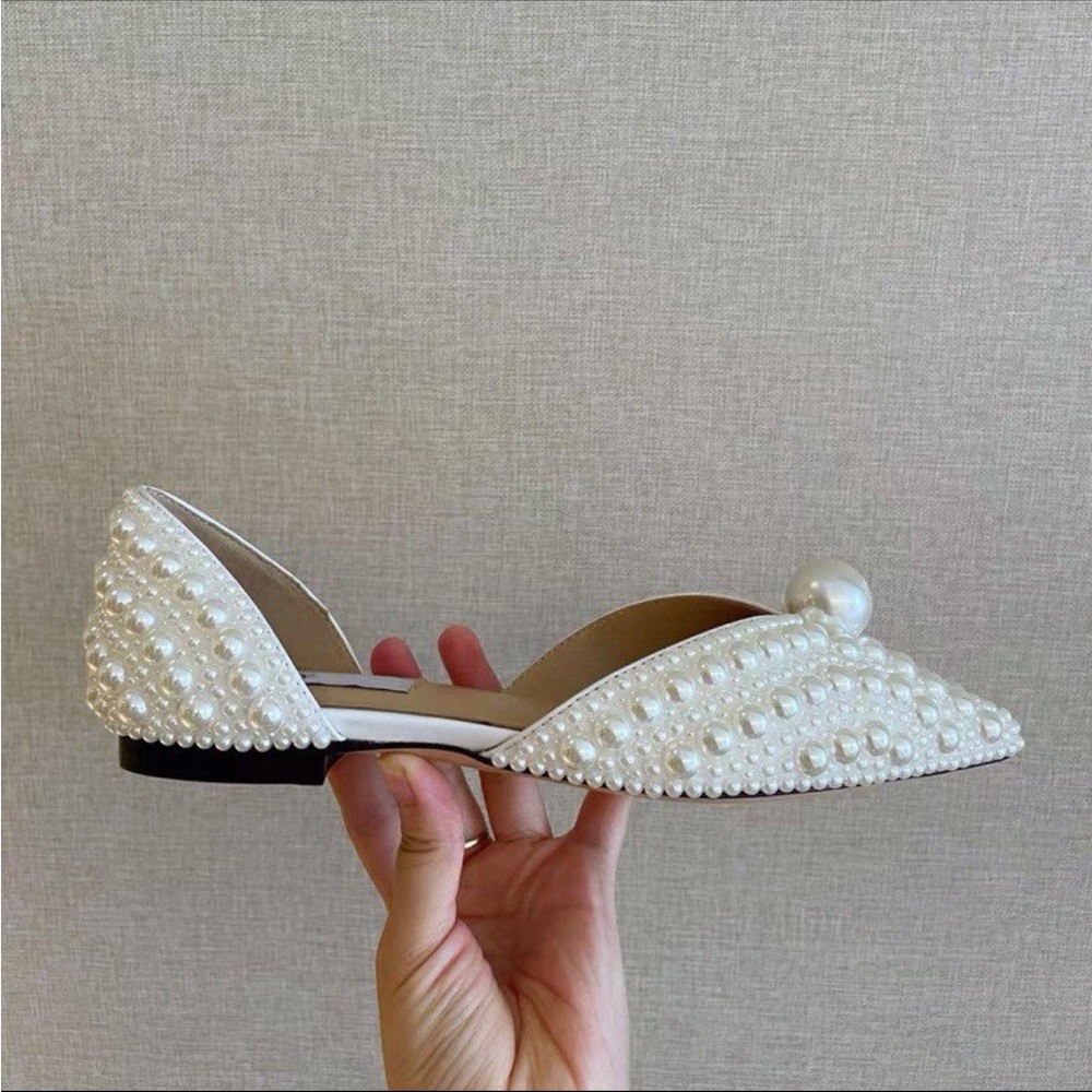 Elegant Pearl-Embellished White Flats